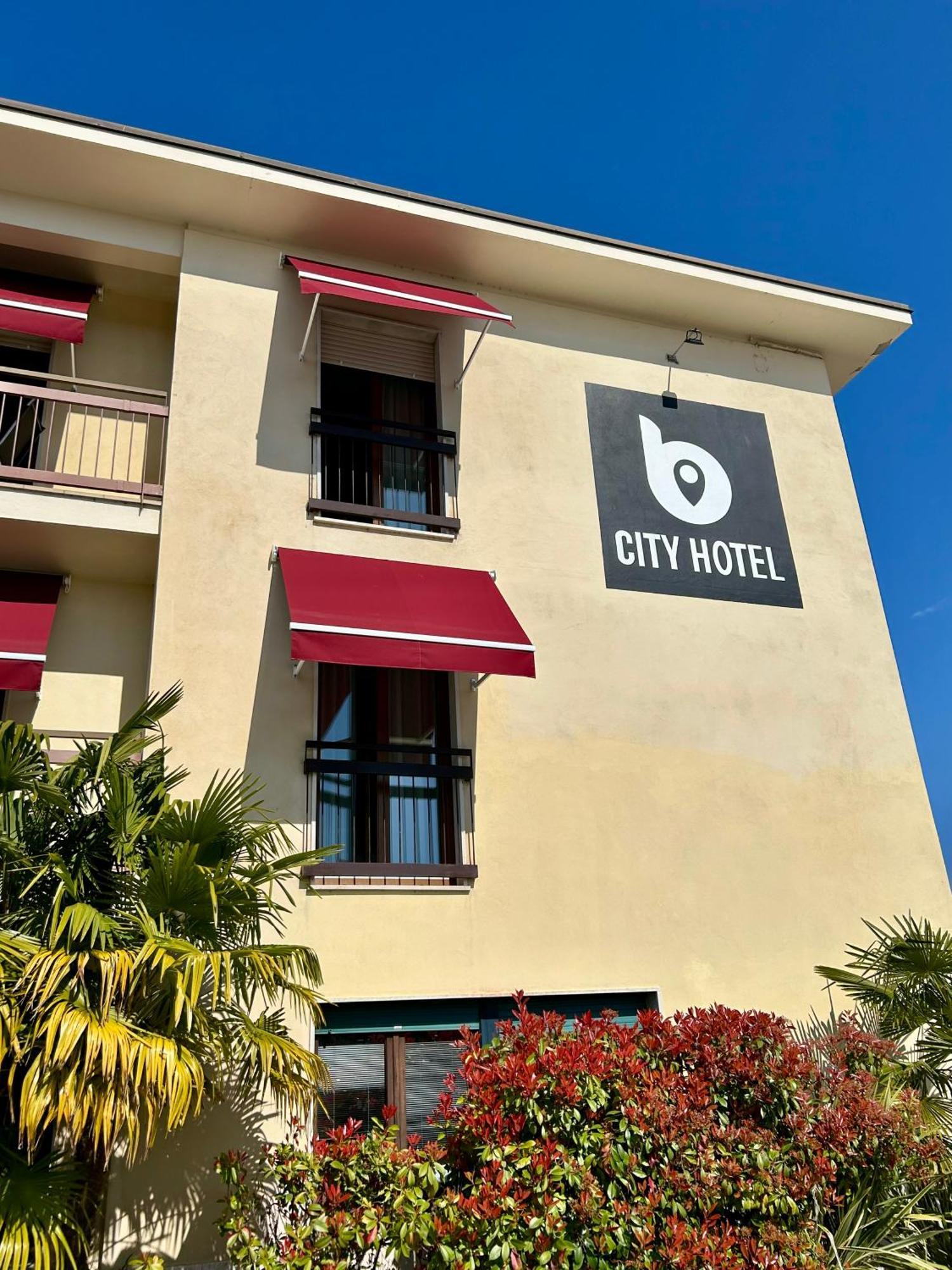 B City Hotel Бардоліно Екстер'єр фото