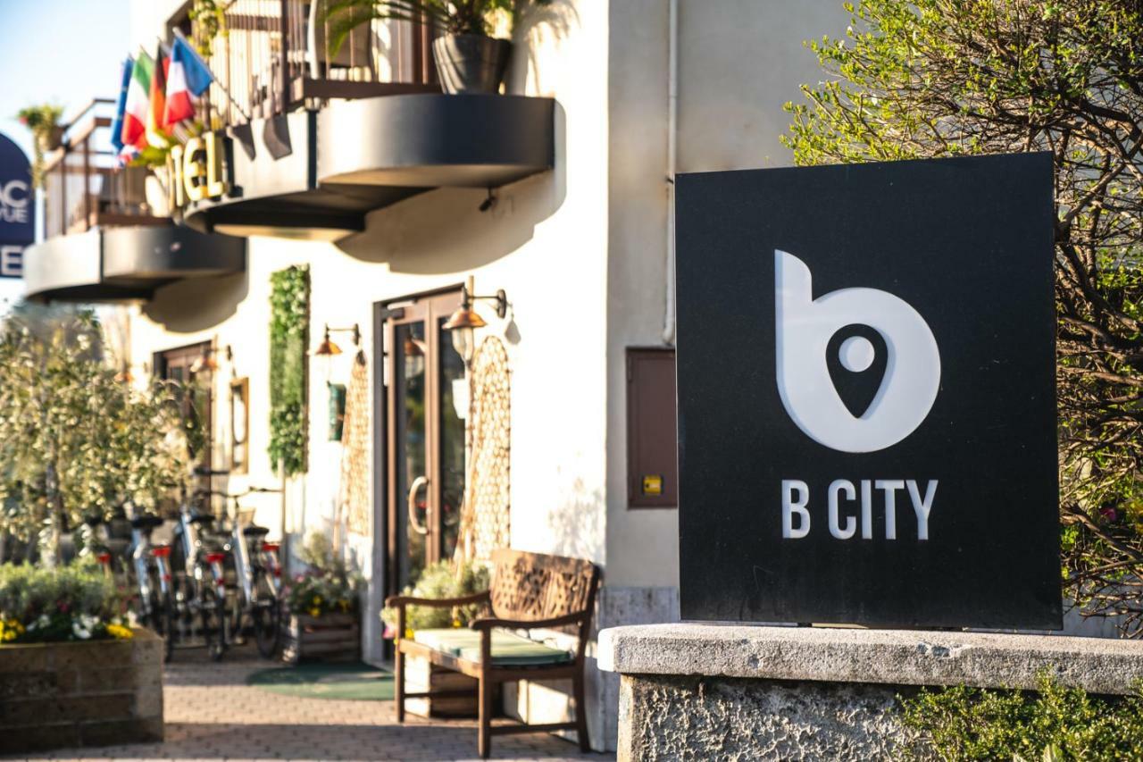 B City Hotel Бардоліно Екстер'єр фото